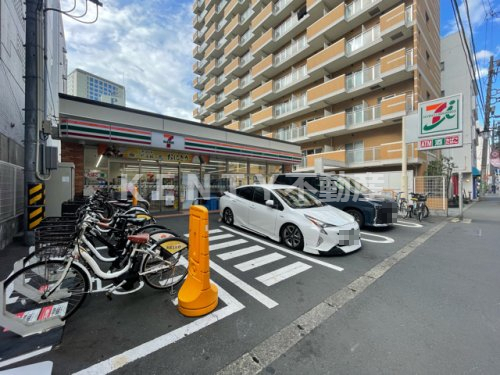 コンビニ　セブンイレブン 川崎小川町（コンビニ）まで848m