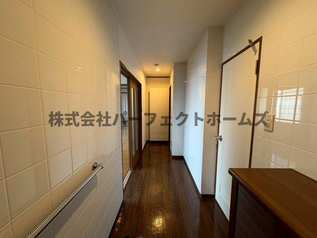 玄関　落ち着いた玄関です