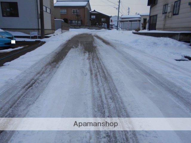 その他　前面道路（その他）まで0m