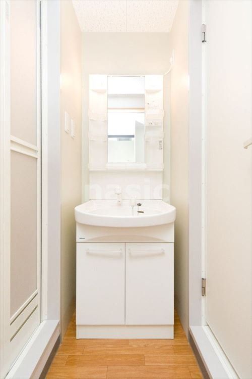 洗面設備　独立洗面化粧台