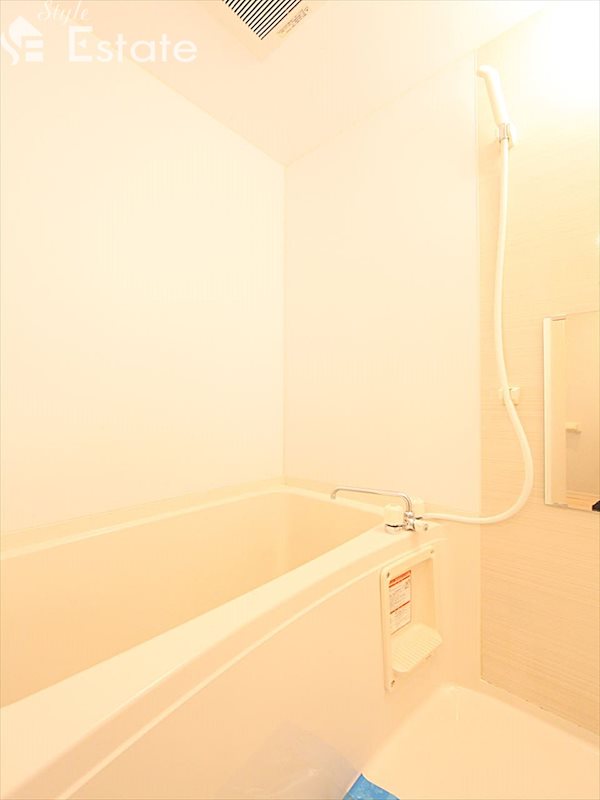 バス・シャワールーム　バスルーム