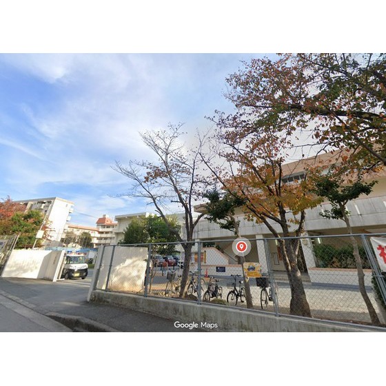 小学校　福岡市立大池小学校（小学校）まで616m