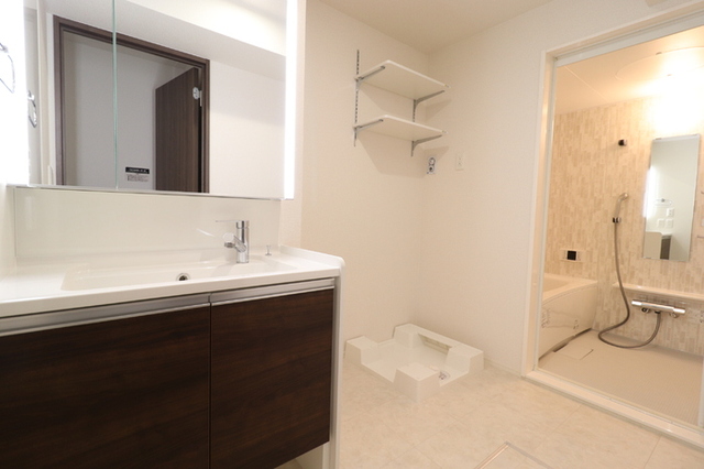 洗面設備　３０５　洗面所