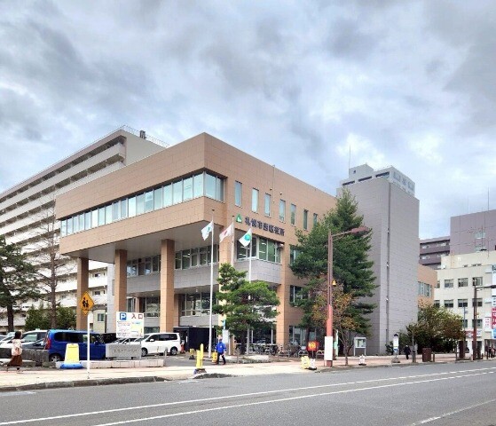 役所　札幌市西区役所（役所）まで947m