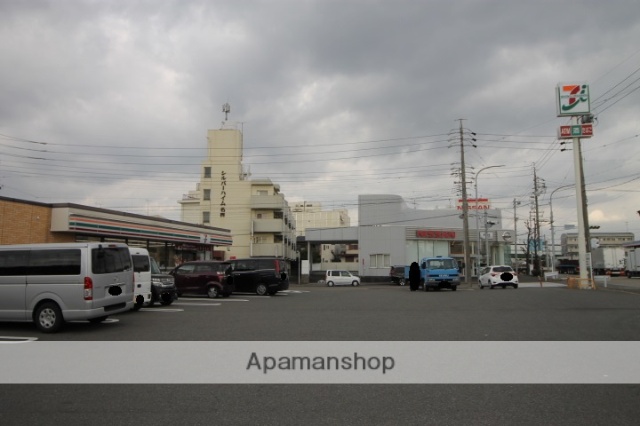 コンビニ　セブン－イレブン名古屋名四町店（コンビニ）まで801m