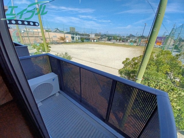 バルコニー　同型参考写真