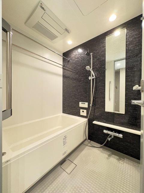 バス・シャワールーム　バスルーム