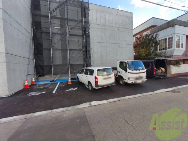 駐車場　駐車場