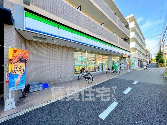 コンビニ　ファミリーマート　吹田内本町（コンビニ）まで388m