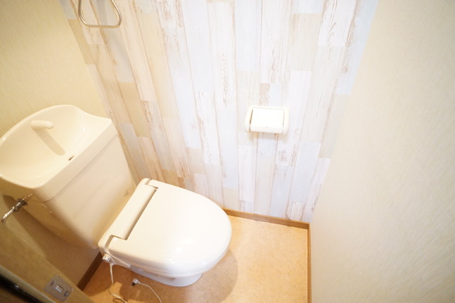 トイレ　洗浄便座設置します