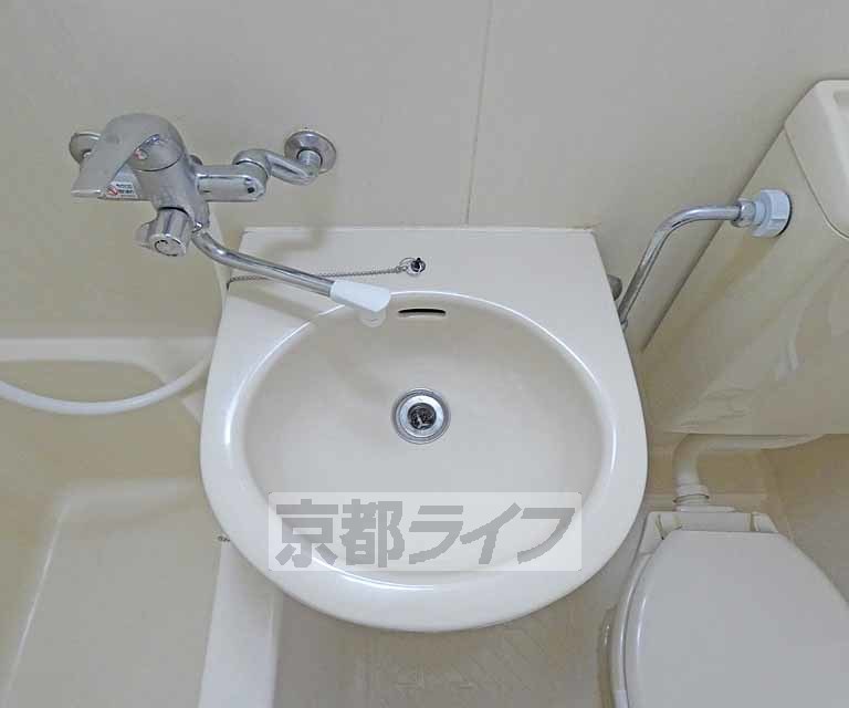 洗面設備　洗面台です