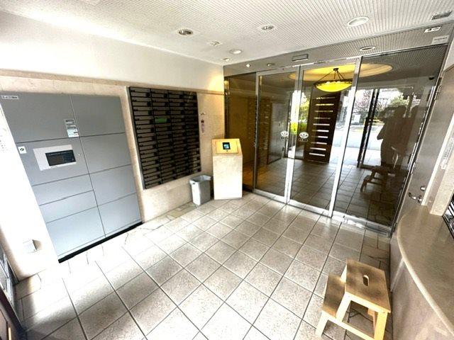 セキュリティ　オートロック・防犯カメラで安心。宅配ボックスも新設されてます