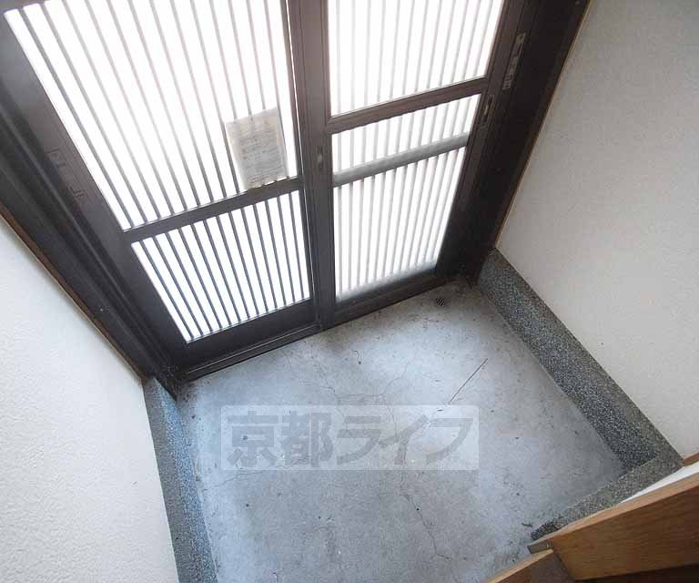 玄関　玄関です。