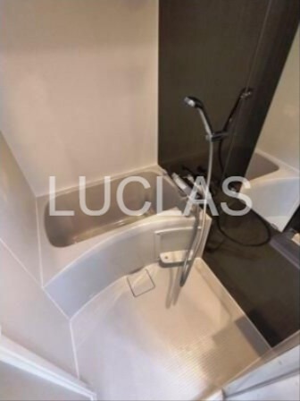 バス・シャワールーム　浴室も付いており、日々の疲れを癒します♪