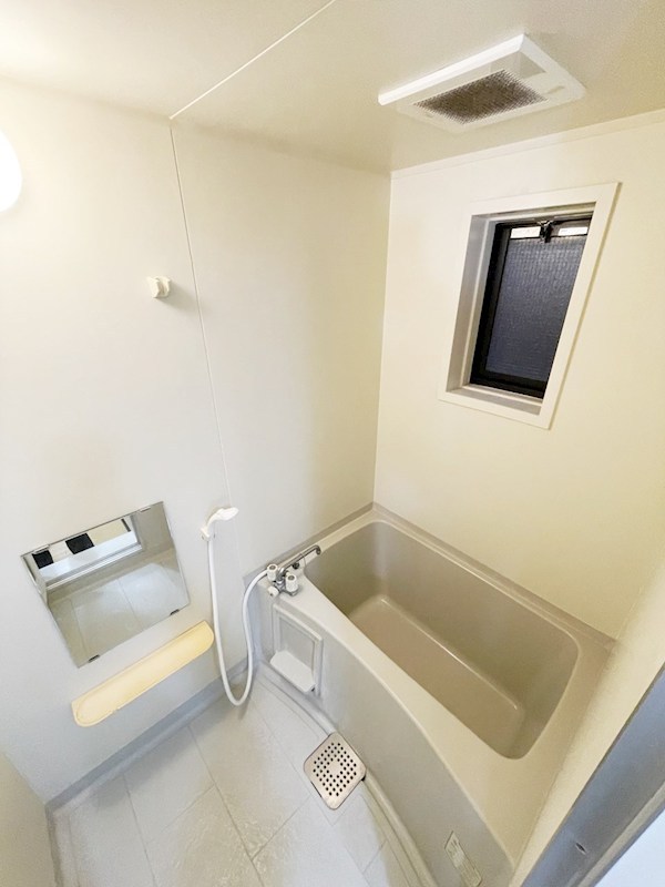 バス・シャワールーム　※同間取り参考写真です。