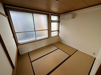 松屋ビルの居間写真