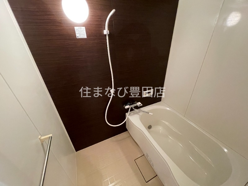 バス・シャワールーム　同型別部屋写真