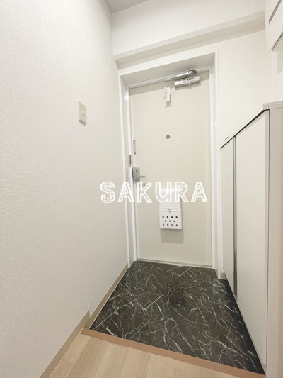 玄関　ゆったりとした玄関スペースです♪