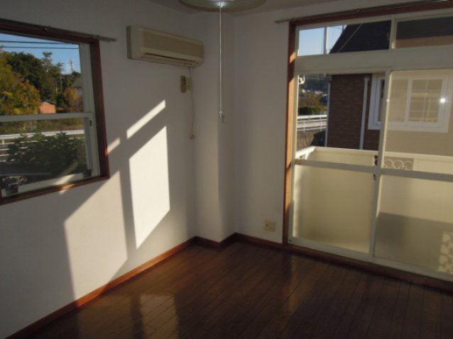 居室・リビング　エアコン付き