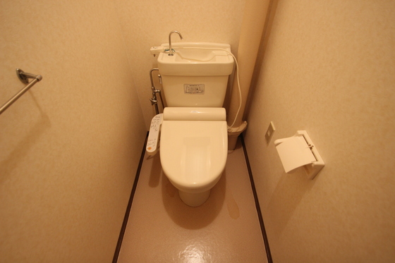 トイレ　※別部屋の写真です