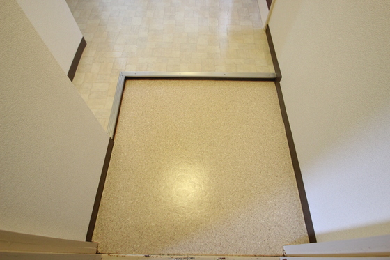 玄関　※別部屋の写真です