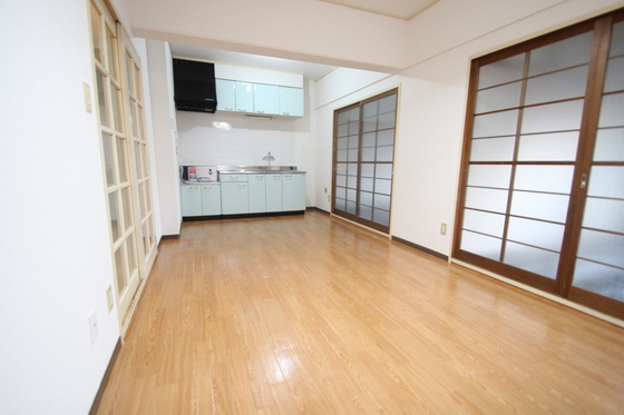 居室・リビング　※別部屋の写真です