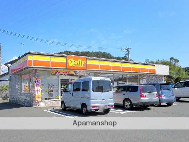 コンビニ　デイリーヤマザキ（コンビニ）まで512m