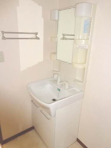 洗面設備　洗髪洗面化粧台