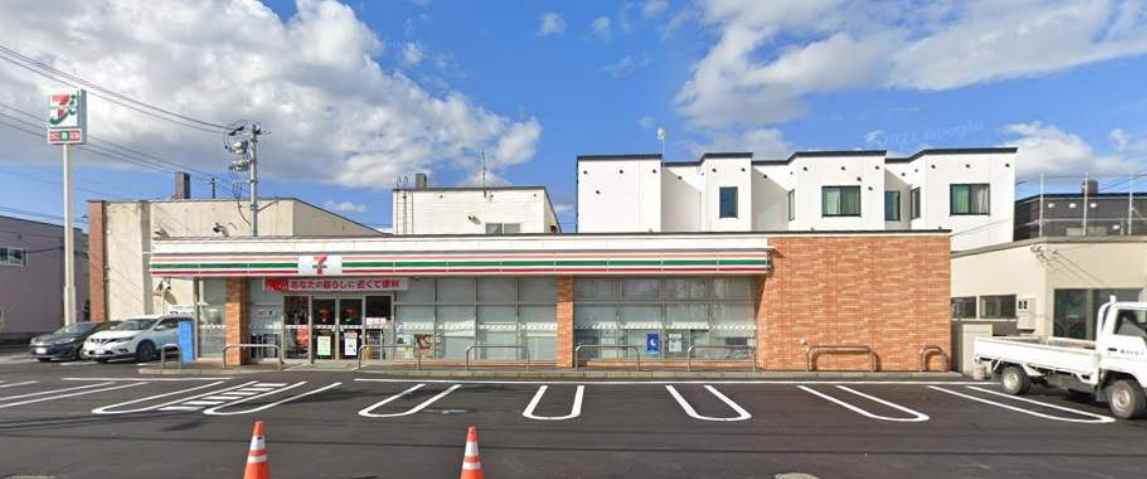 コンビニ　セブン－イレブン札幌北３５条東店（コンビニ）まで478m