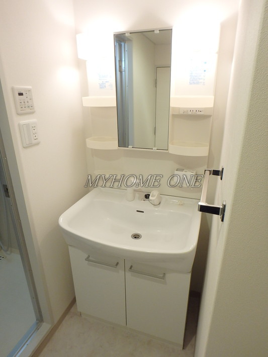 洗面設備　洗髪洗面台