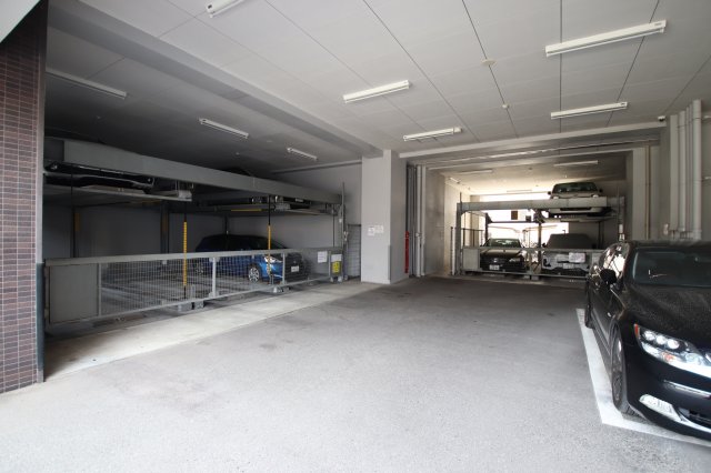 駐車場　車をお持ちの方に嬉しい駐車場付きの物件です