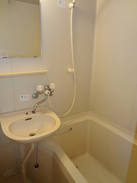 洗面設備　使いやすい洗面所です