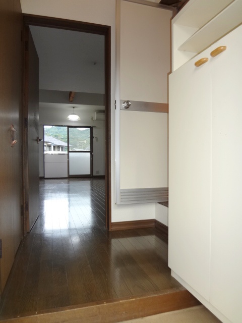 玄関　ゆったりとした玄関です