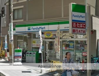 コンビニ　ファミリーマート豊中駅西口店（コンビニ）まで650m