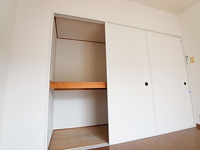 収納　同一物件別部屋写真
