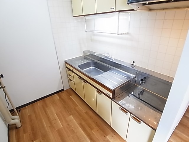 キッチン　同一物件別部屋写真