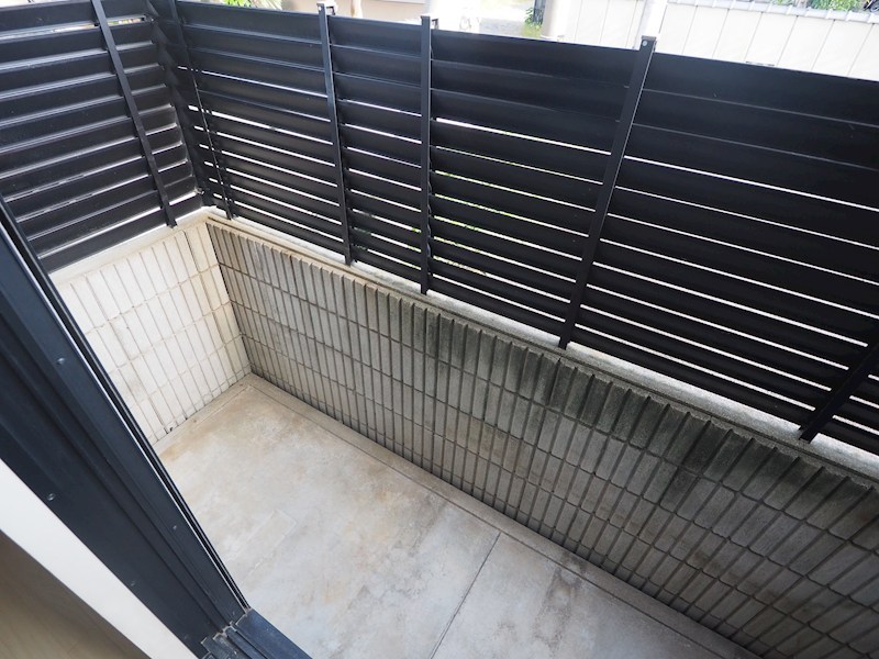 バルコニー　同仕様写真(反転タイプ)