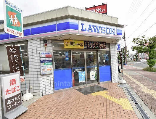 コンビニ　ローソン都島通り三丁目店（コンビニ）まで179m