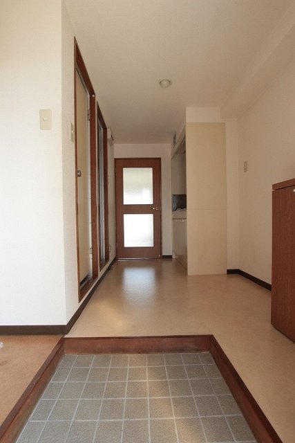 玄関　他号室の写真です。