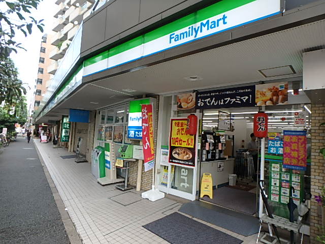 コンビニ　ファミリーマート 文京白山駅前店（コンビニ）まで98m