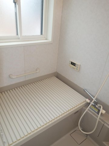 バス・シャワールーム　風呂（追い炊き、自動湯はり機能付き）