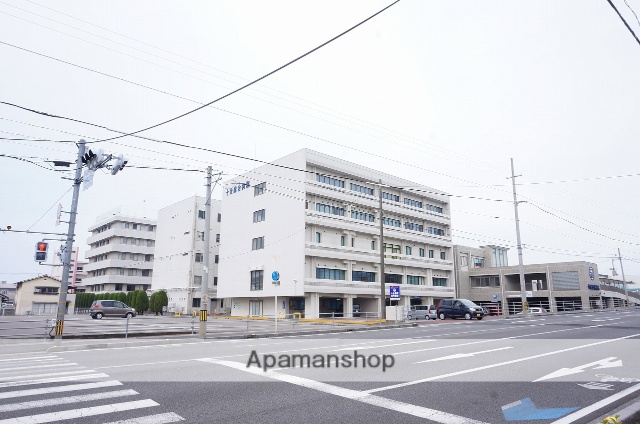 コンビニ　ファミリーマート新居浜工場前店（コンビニ）まで1755m