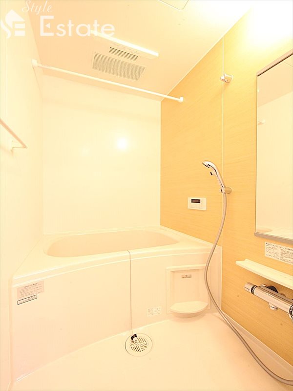 バス・シャワールーム　バスルーム