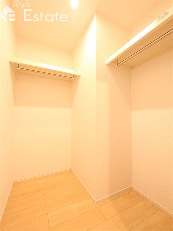 収納　ウォークインクローゼット