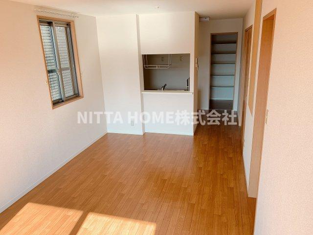 居室・リビング　リビング広々１３．８帖あります♪