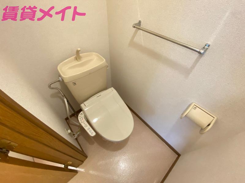 トイレ　別部屋参考写真です。