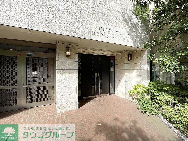 エントランス　部屋探しは株式会社　タウンハウジング　までお気軽にお問合せ…