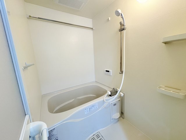 バス・シャワールーム　参考写真になりますのでご承知おき下さい。