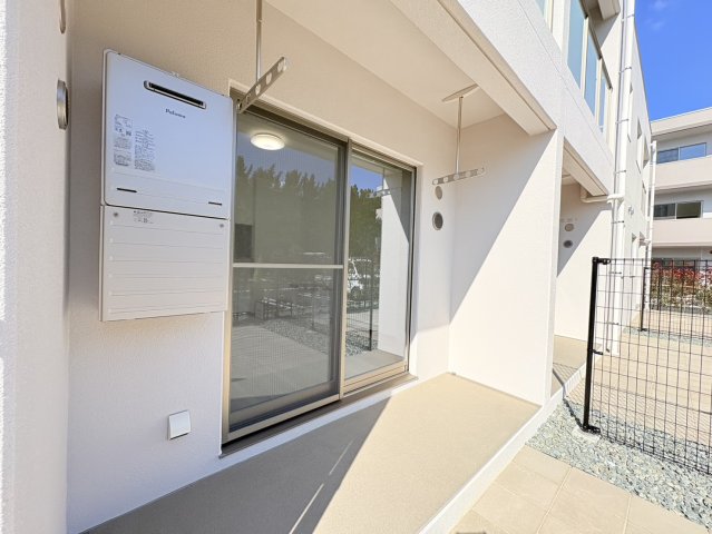 バルコニー　参考写真になりますのでご承知おき下さい。