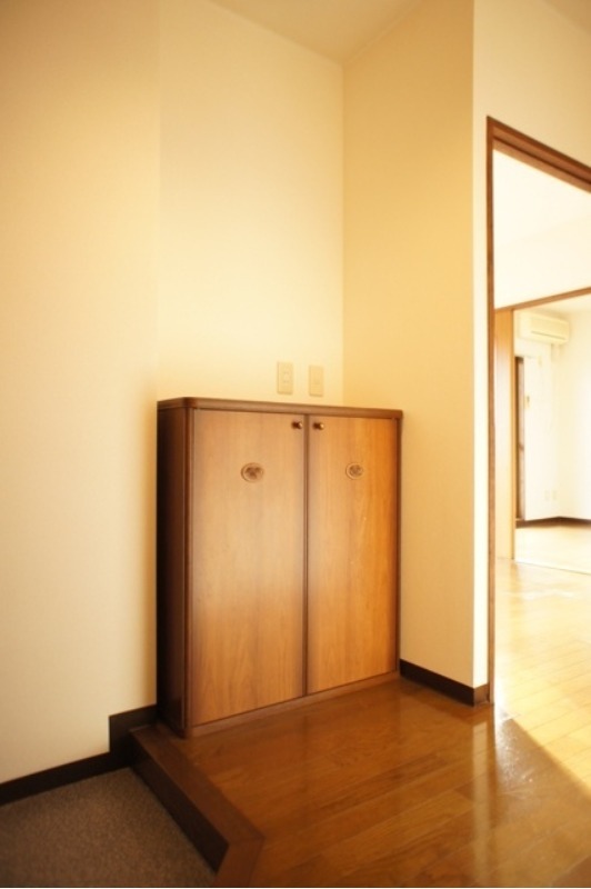 玄関　図面と現状に相違がある場合には現状を優先